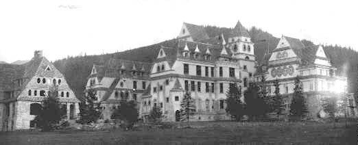 Reroofing of a historic hospital in the mountains