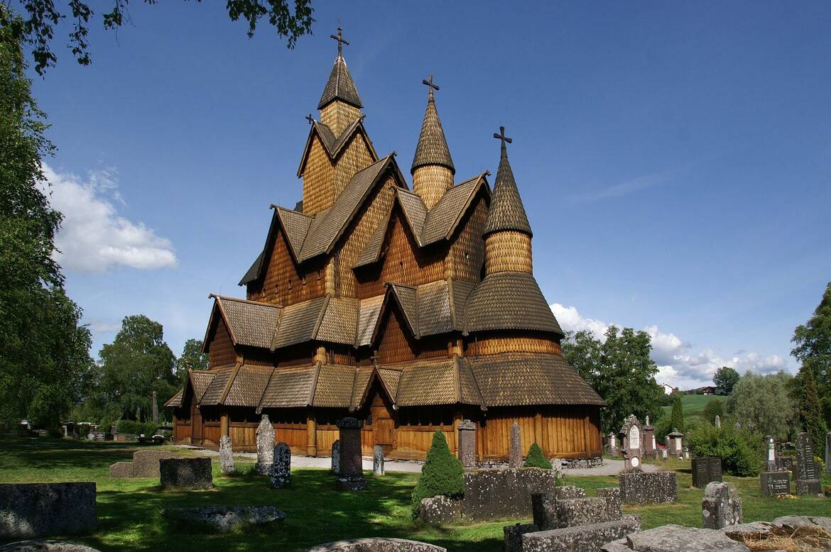 Art and tradition of preserving Europe΄s historical roofs