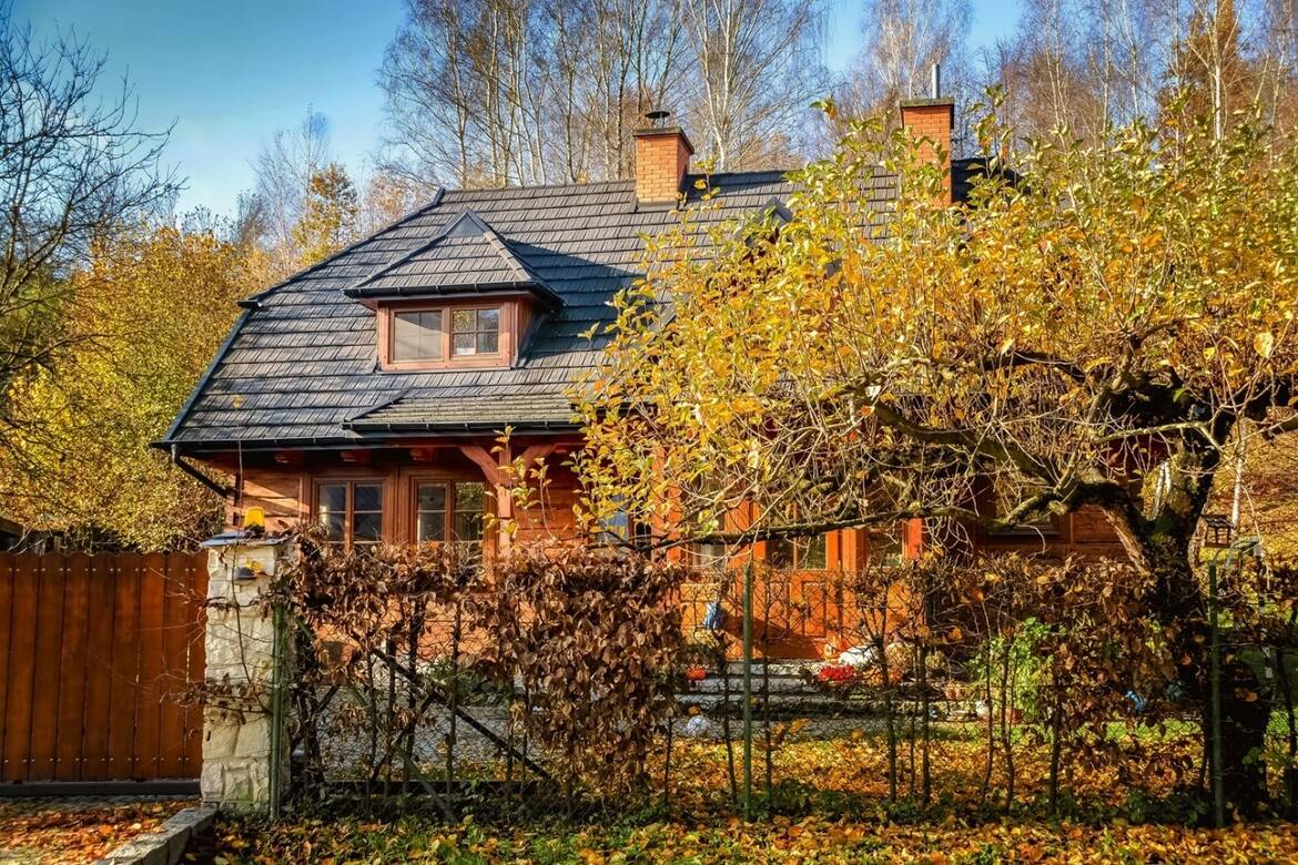 Autumn can offer ideal weather to prepare our roofs for winter