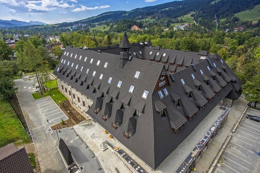 GERARD Lička šindra Deep Black Hotel Aries, Zakopane, Poland
