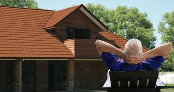 old man with Diamant