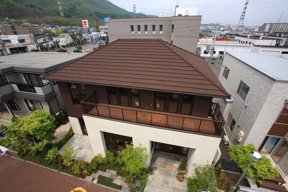 GERARD Corona kaštonas