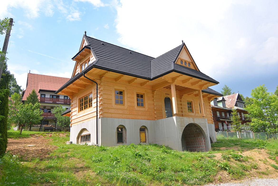 GERARD Corona Tamsiai sidabrinė Bukowina Tatrzańska, dom jednorodzinny