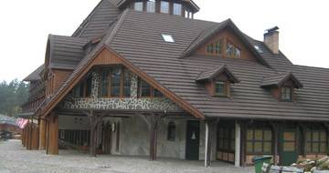 GERARD CORONA Chestnut Hotel Szymbark