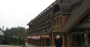 GERARD CORONA Chestnut Hotel Szymbark
