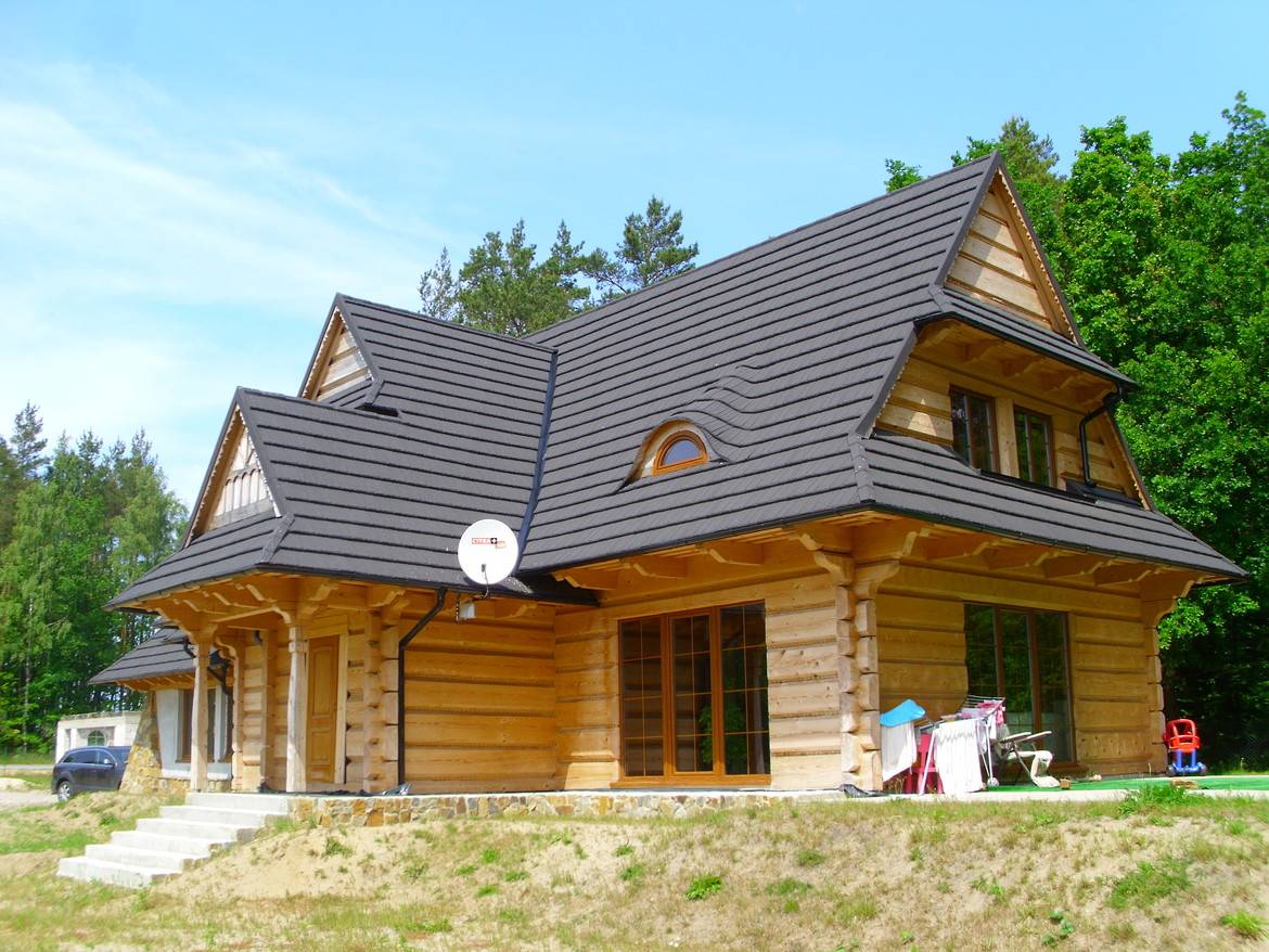 GERARD CORONA Charcoal Wooden house references from Poland