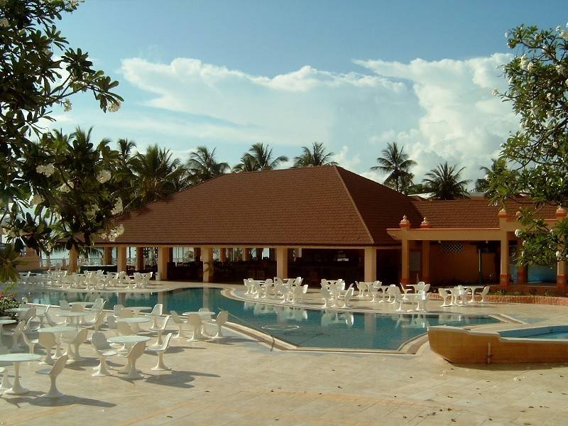 GERARD CORONA Cedar AFRICA HOTELS