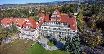 GERARD Heritage Spanskrødt Heritage Spanish red, Poland, Zakopane hospital