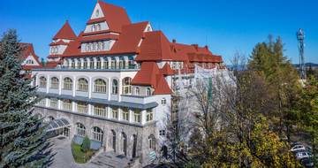 GERARD Heritage Spanskrødt Heritage Spanish red, Poland, Zakopane hospital