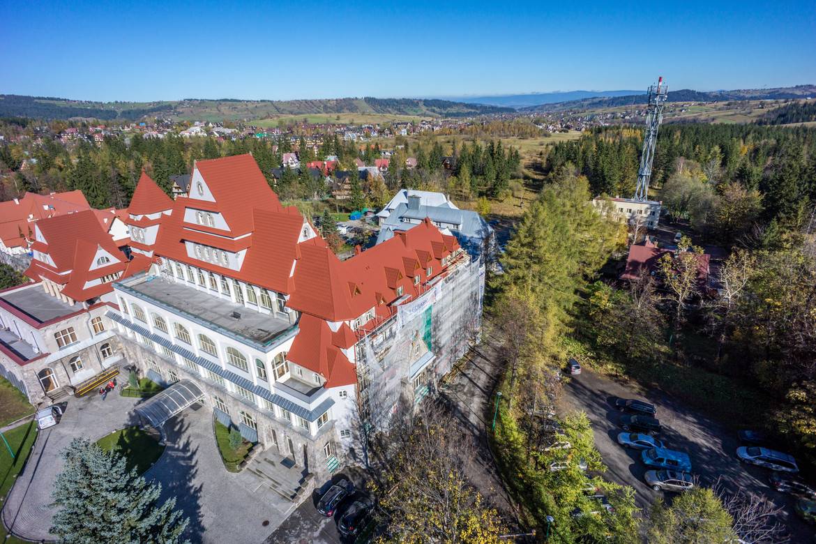 GERARD Heritage Spanskrødt Heritage Spanish red, Poland, Zakopane hospital