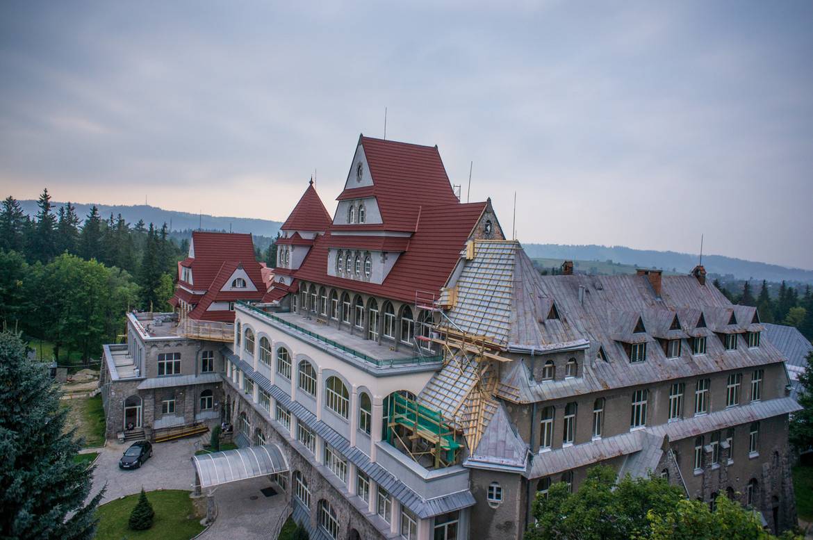 GERARD Heritage Spanskrødt Heritage Spanish red, Poland, Zakopane hospital