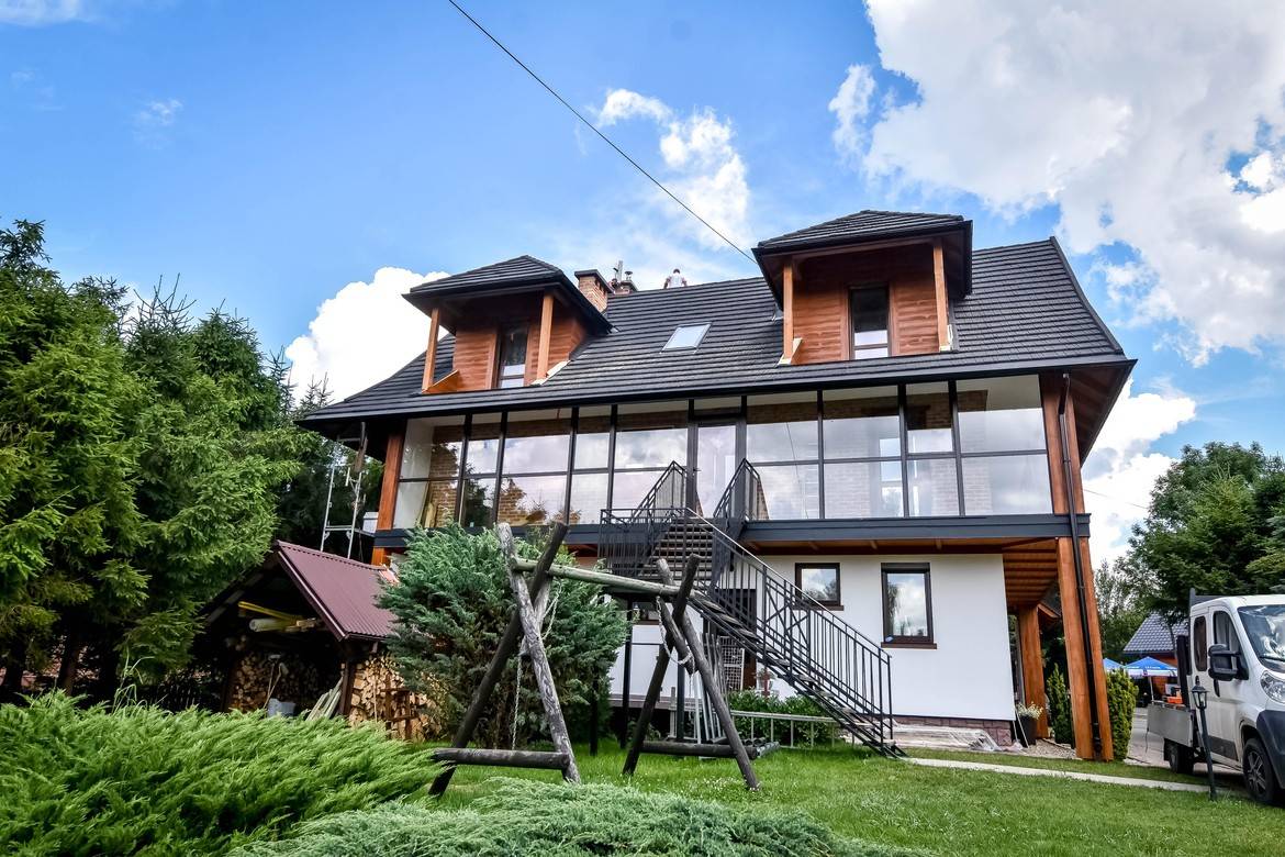 GERARD Corona Deep Black Polska