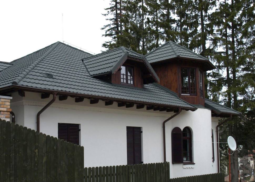 GERARD Classic Forest Green Sinaia, România