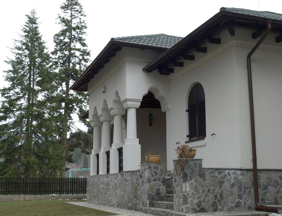 GERARD Classic Forest Green Sinaia, România