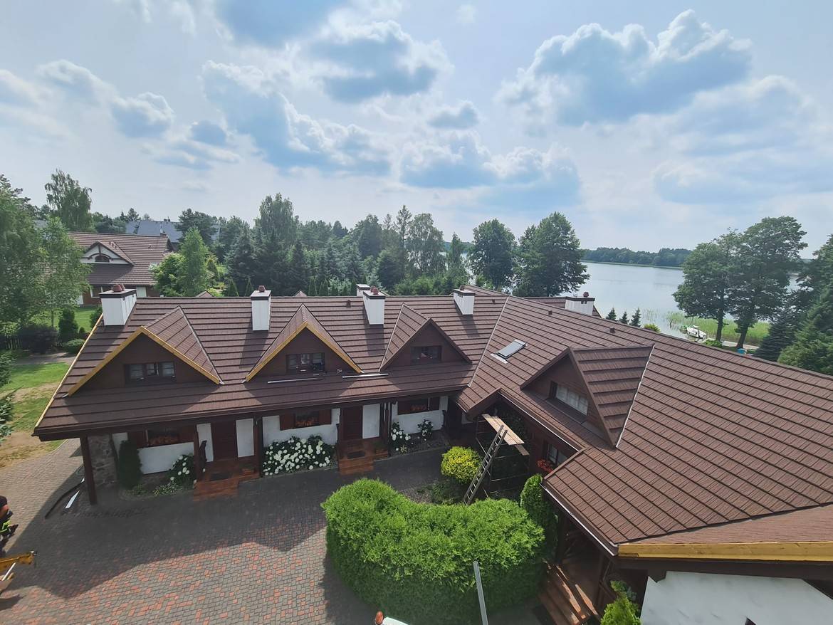 Avantajele şi dezavantajele înlocuirii unui acoperiş