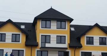 GERARD KORONA ŠINDRA Charcoal Hotel Giby