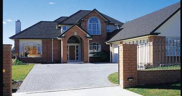 GERARD KORONA ŠINDRA Charcoal