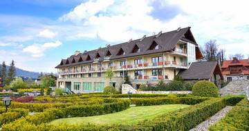 GERARD KORONA ŠINDRA Cedar Hotel Wersal