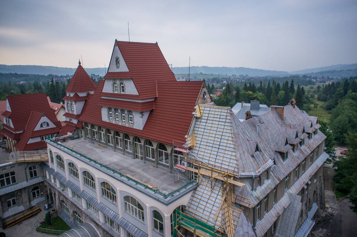 GERARD KONTINENTAL Spanish red Heritage Spanish red, Poland, Zakopane hospital