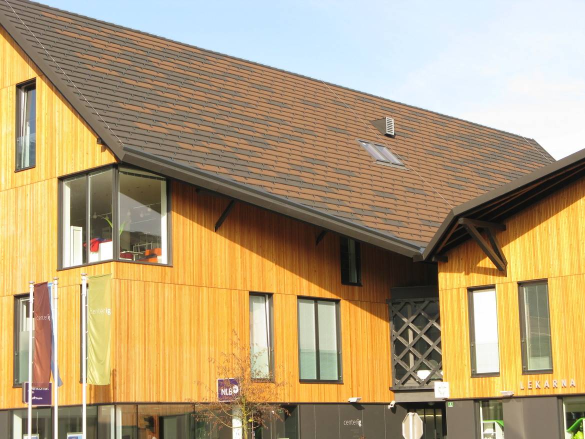 GERARD KORONA ŠINDRA chestnut CEDAR - CHESTNUT COMBINATION, IG HEALTH CENTER, SLOVENIA