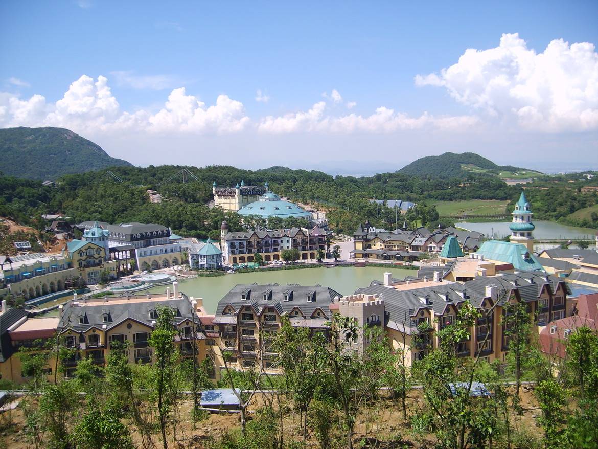 GERARD KLASIK Charcoal