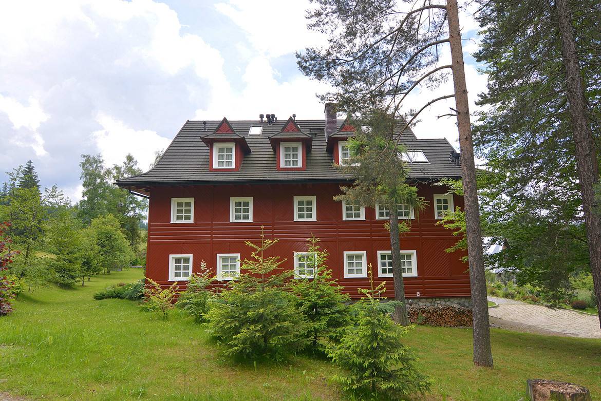 GERARD KORONA ŠINDRA Charcoal Bukowina Tatrzańska - Ośrodek Wypoczynkowy