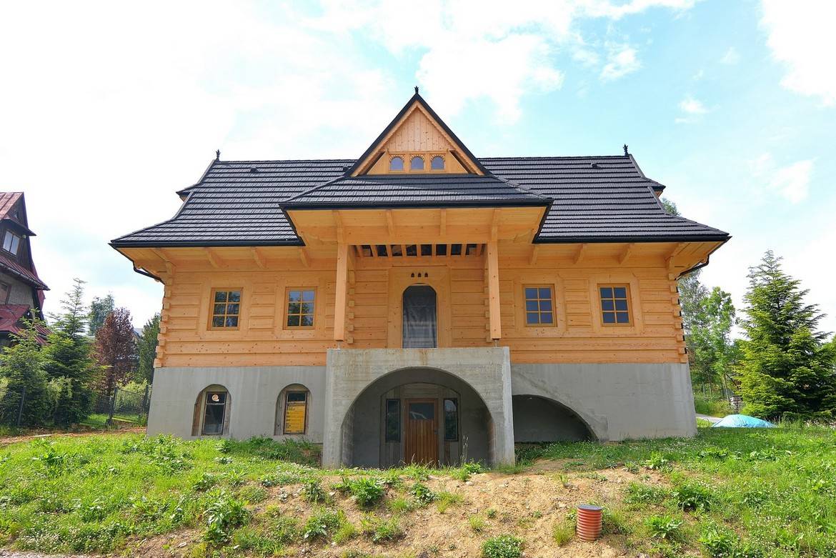 GERARD KORONA ŠINDRA Dark Silver Bukowina Tatrzańska, dom jednorodzinny