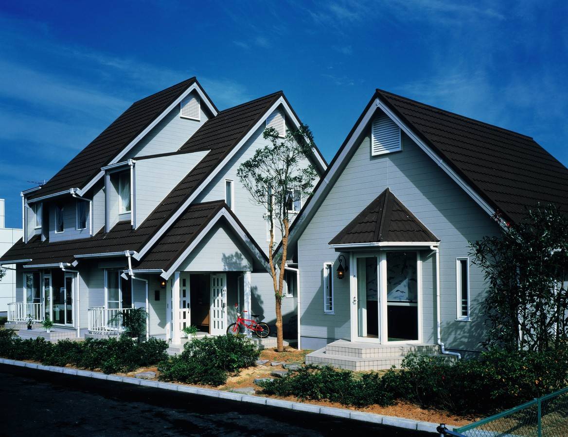 GERARD MILANO Charcoal