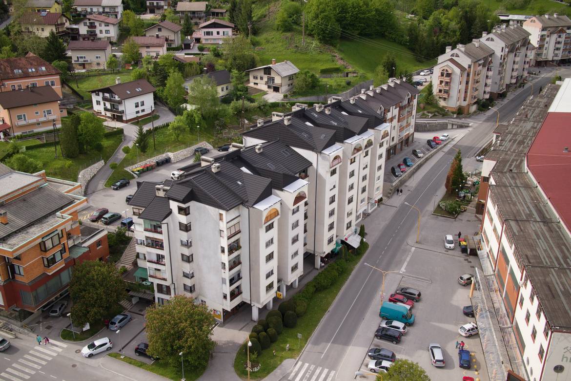 GERARD Diamant Charcoal Hrastnik, Slovenija