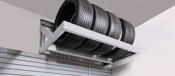 Glavni razlogi, zakaj se kopiči nered v garaži in kako ga odpraviti