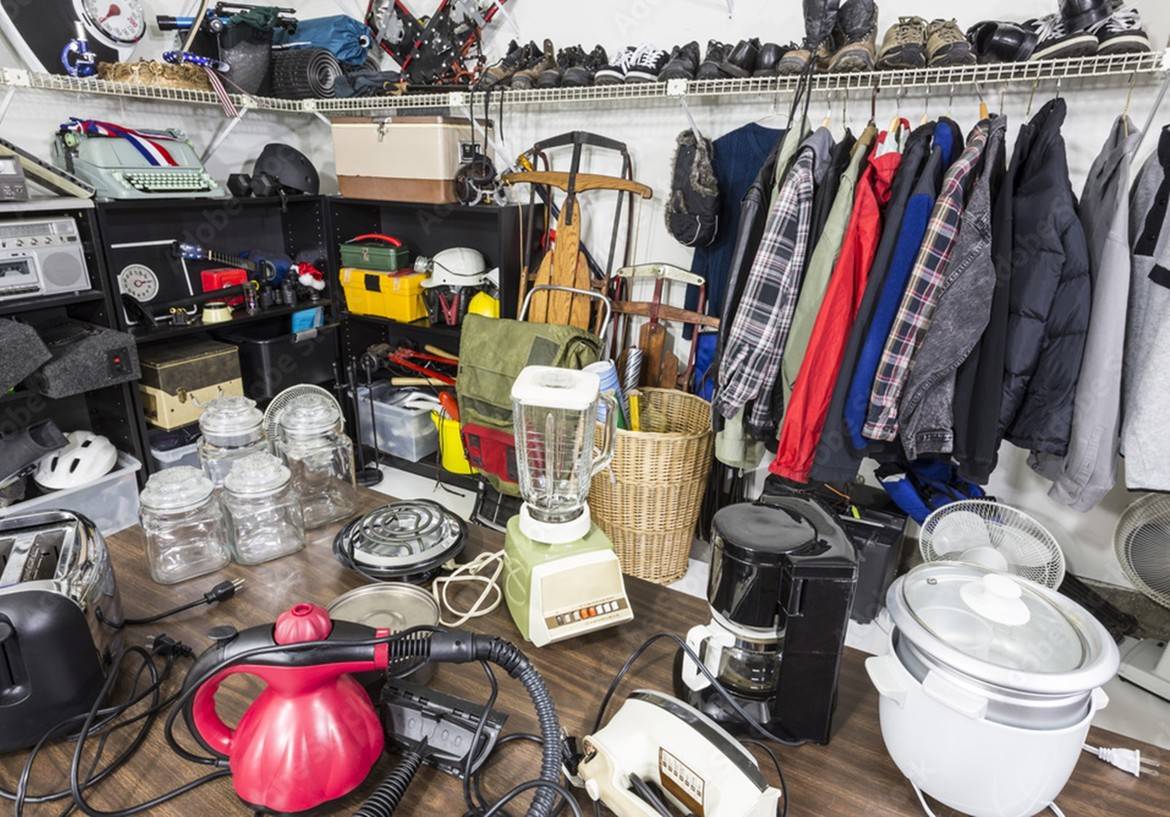 Glavni razlogi, zakaj se kopiči nered v garaži in kako ga odpraviti