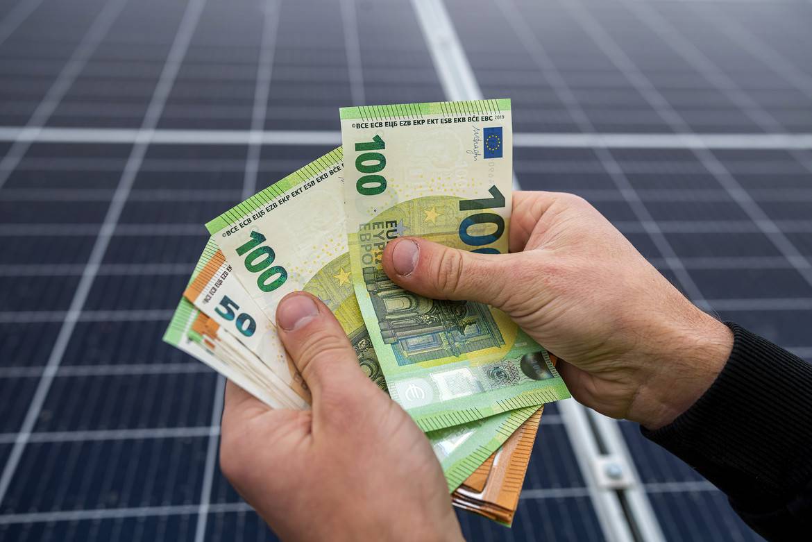 Koliko stanejo sončne celice - ali so vredne svoje investicije?