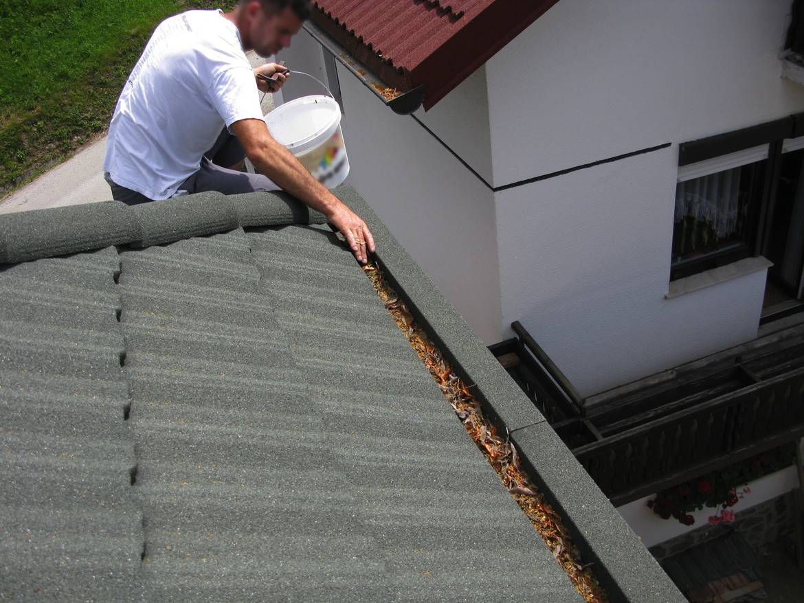 Ste že pripravili vašo streho na zimo?