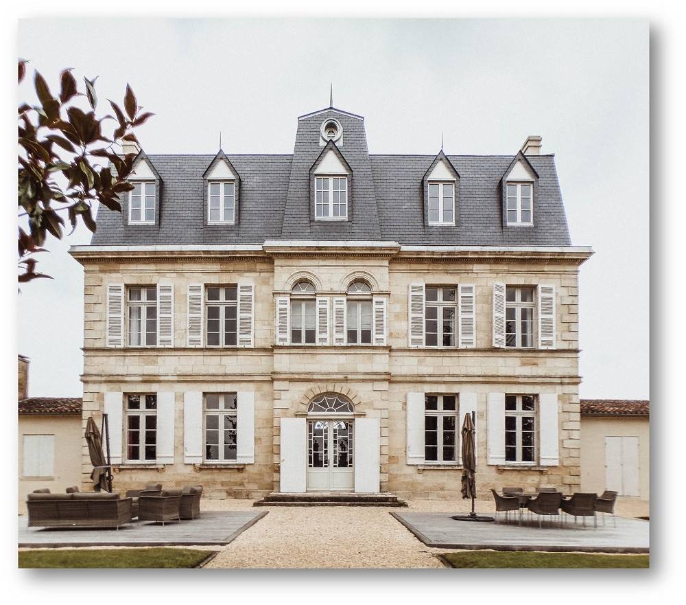 Raziskovanje sveta strešnih naklonov: stili, posebnosti in regionalni vplivi