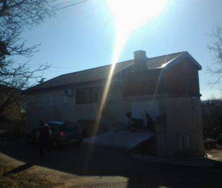 Obiteljska kuća