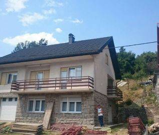 Obiteljska kuća