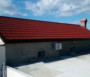 Obiteljska kuća