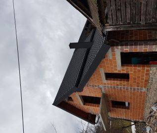 Obiteljska kuća