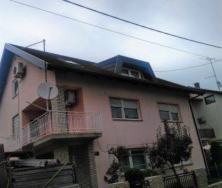 Obiteljska kuća