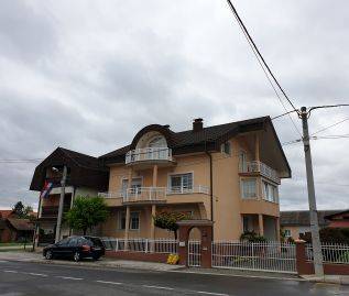 Obiteljska kuća