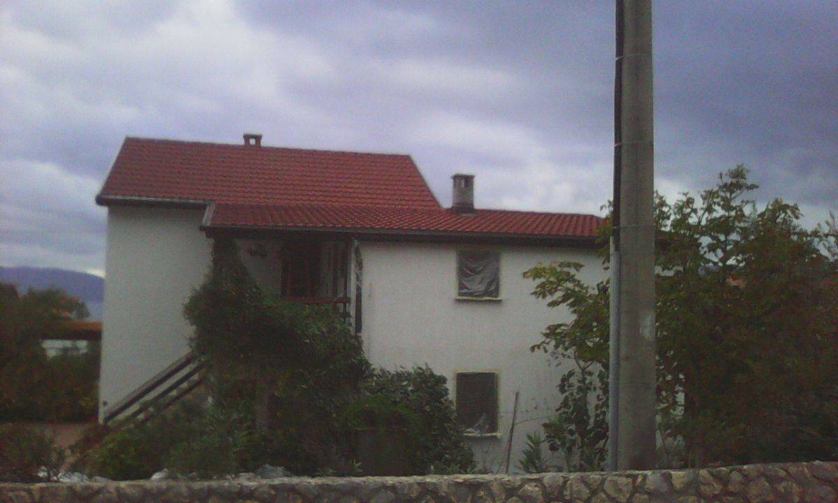 Obiteljska kuća
