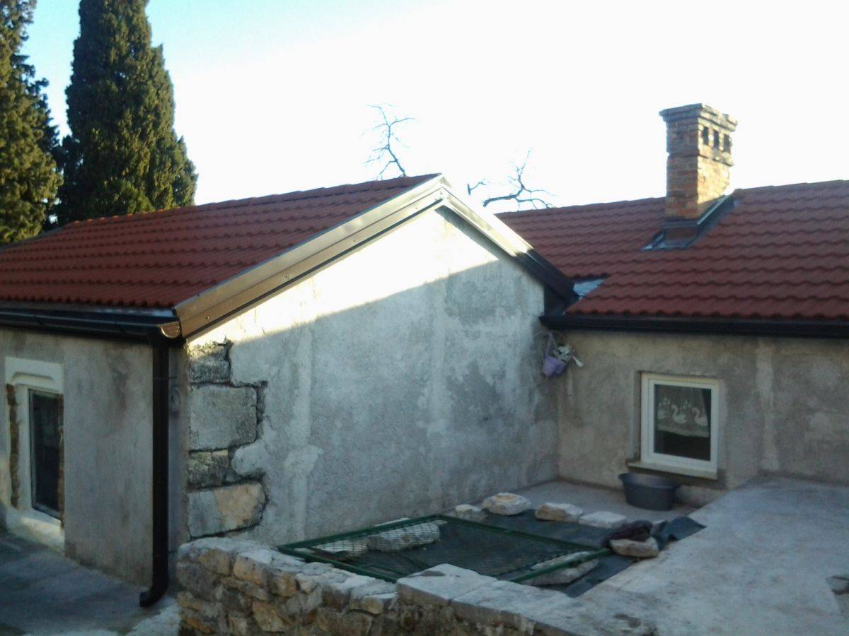 Obiteljska kuća