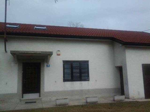 Obiteljska kuća