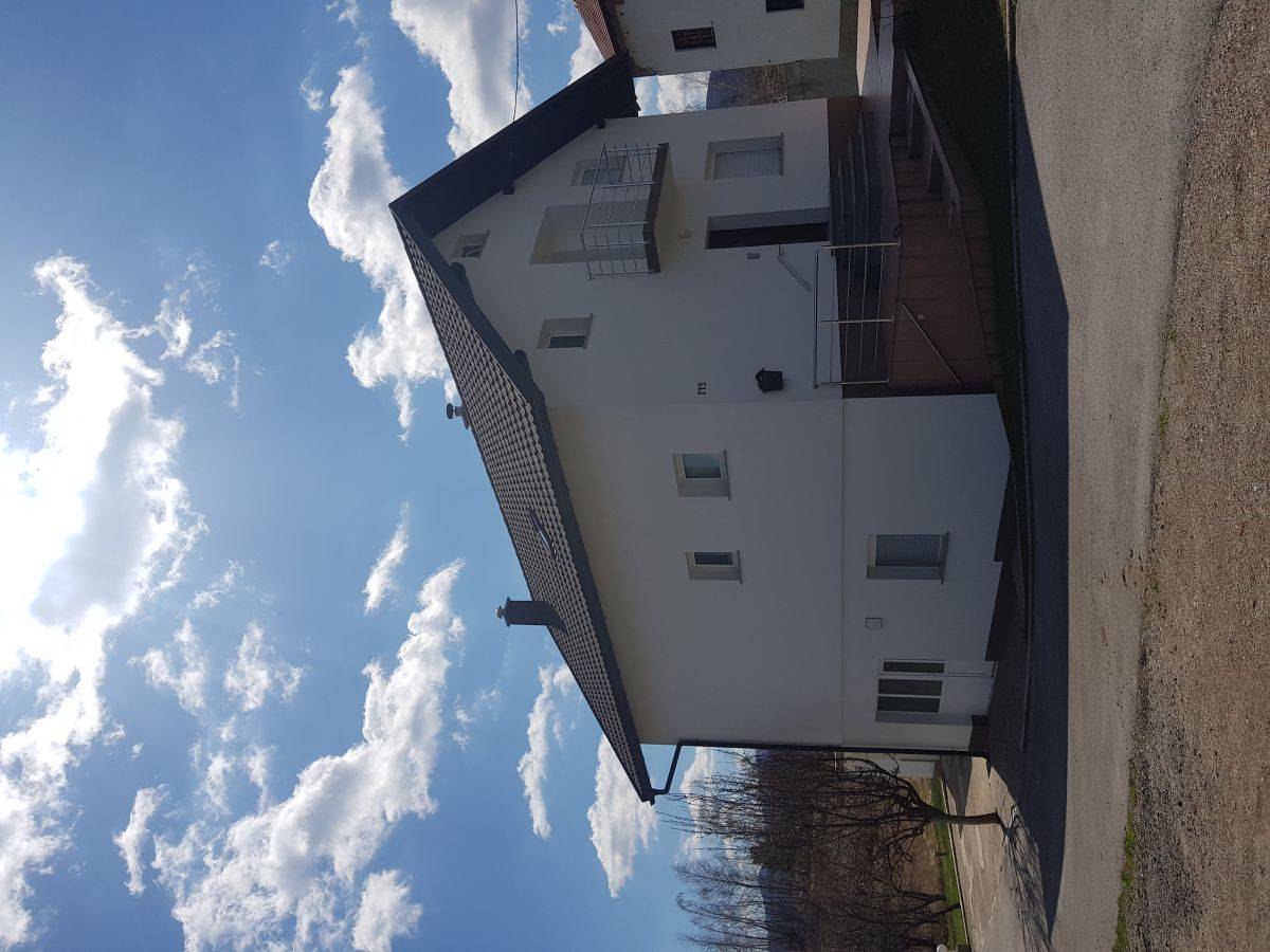 Obiteljska kuća