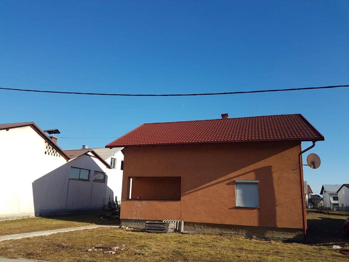 Obiteljska kuća