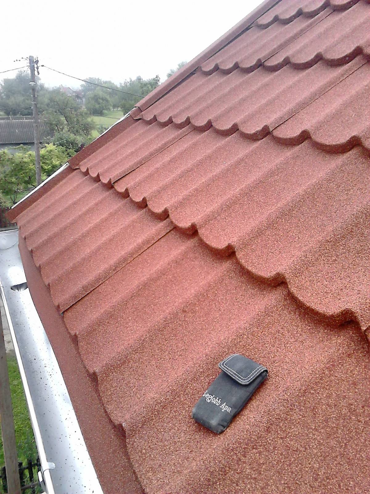 Kétszintes családi ház fedésének cseréje