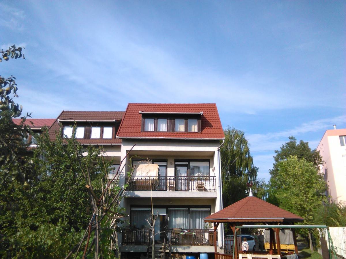 Családi ház, sorház