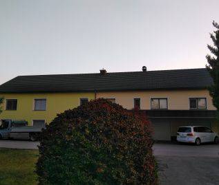 Večstanovanjska hiša