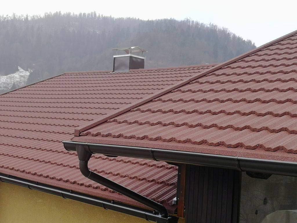 Enodružinska hiša