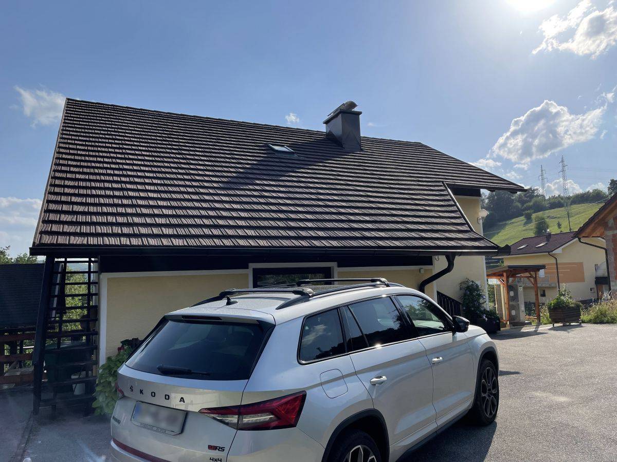 Enodružinska hiša